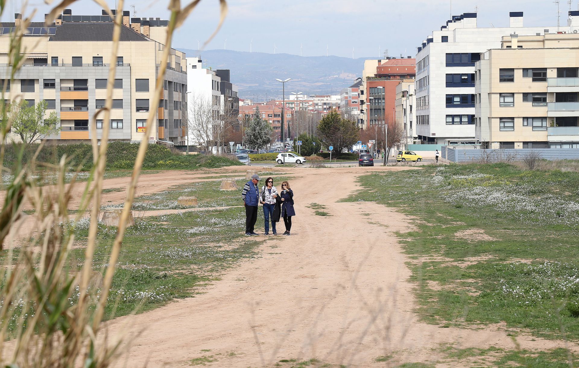 Espacio en el que se está construyendo un carril bici por parte del Gobierno regional