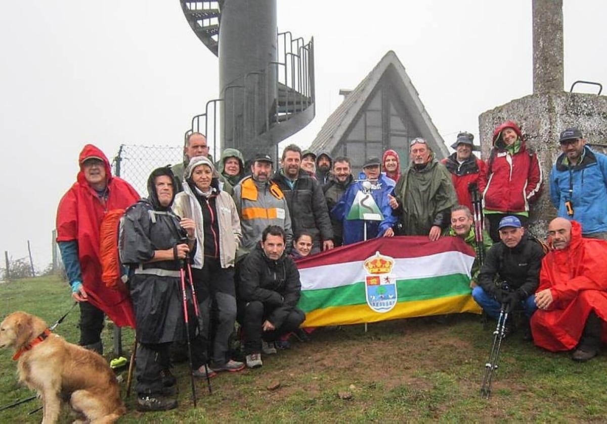 Miembros del club Sampol, en la 13 edición de la subida a Fonfría de fin de año.