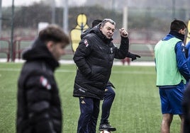 Carlos Pouso, durante un entrenamiento de los blanquirrojos.