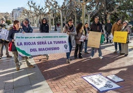 Concentración, de esta mediodía, en El Espolón.