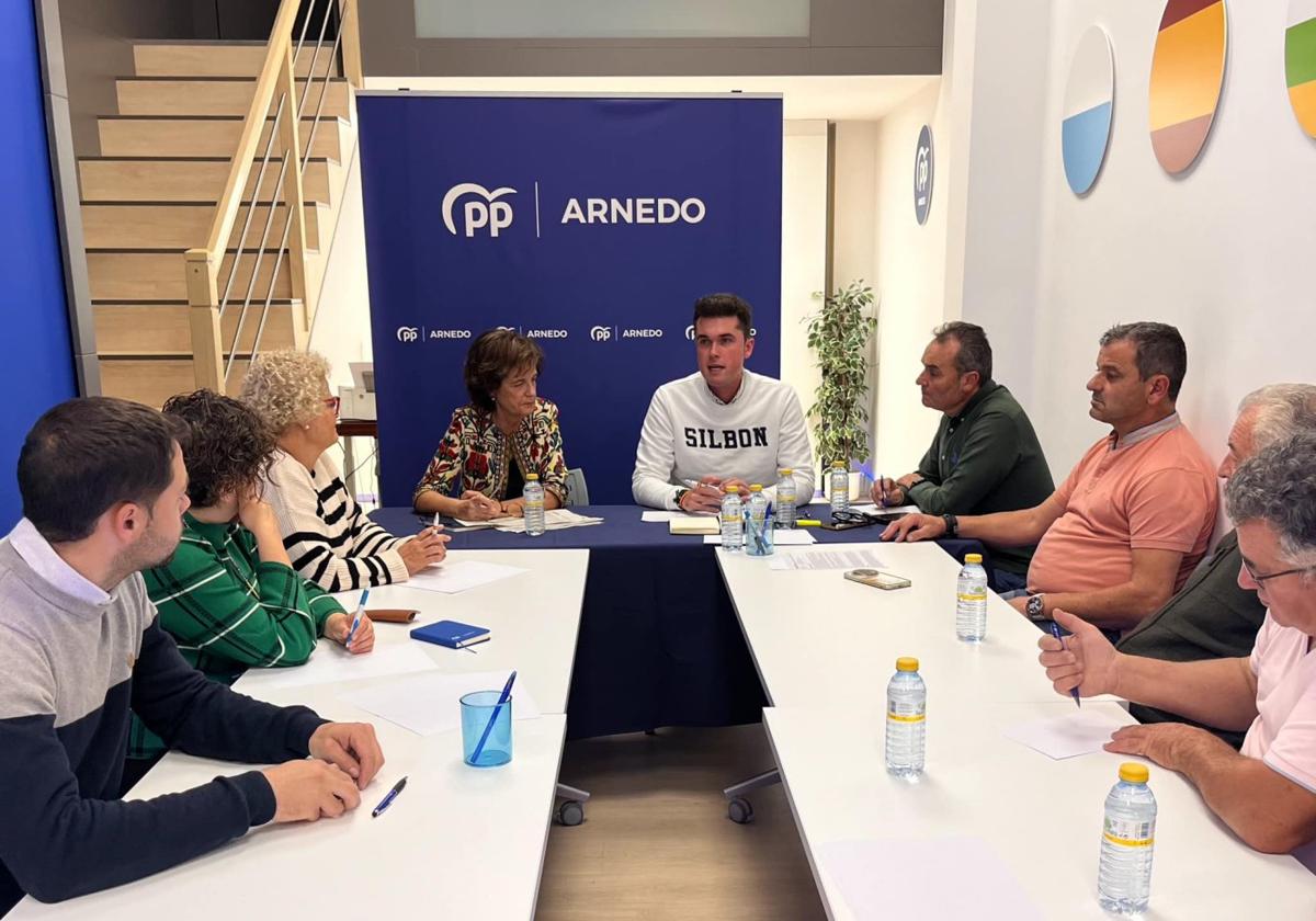 Imagen de una de las reuniones de la comisión interna de salud del PP de Arnedo y su comarca.