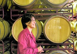 Eva Cantera, en bodegas JER, donde elabora el espumoso.