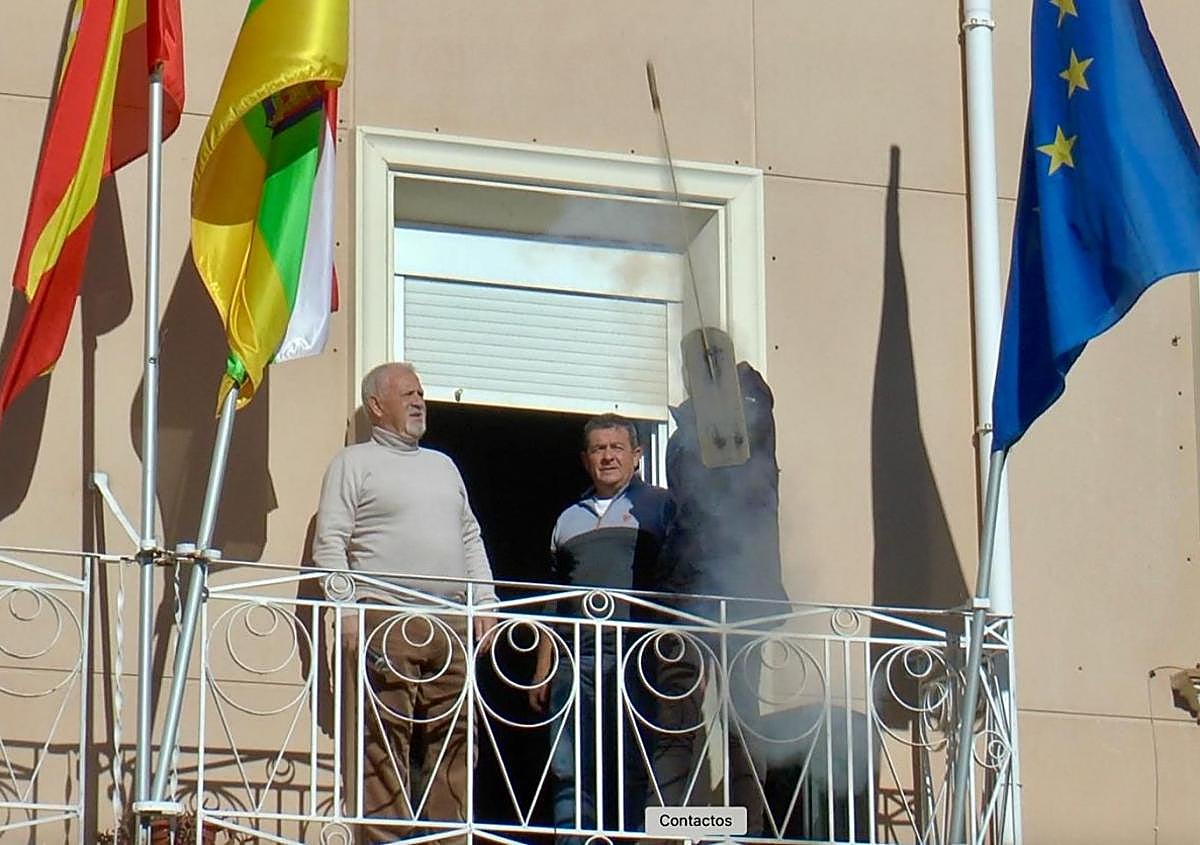 Imagen secundaria 1 - Los cohetes explotan por San Blas