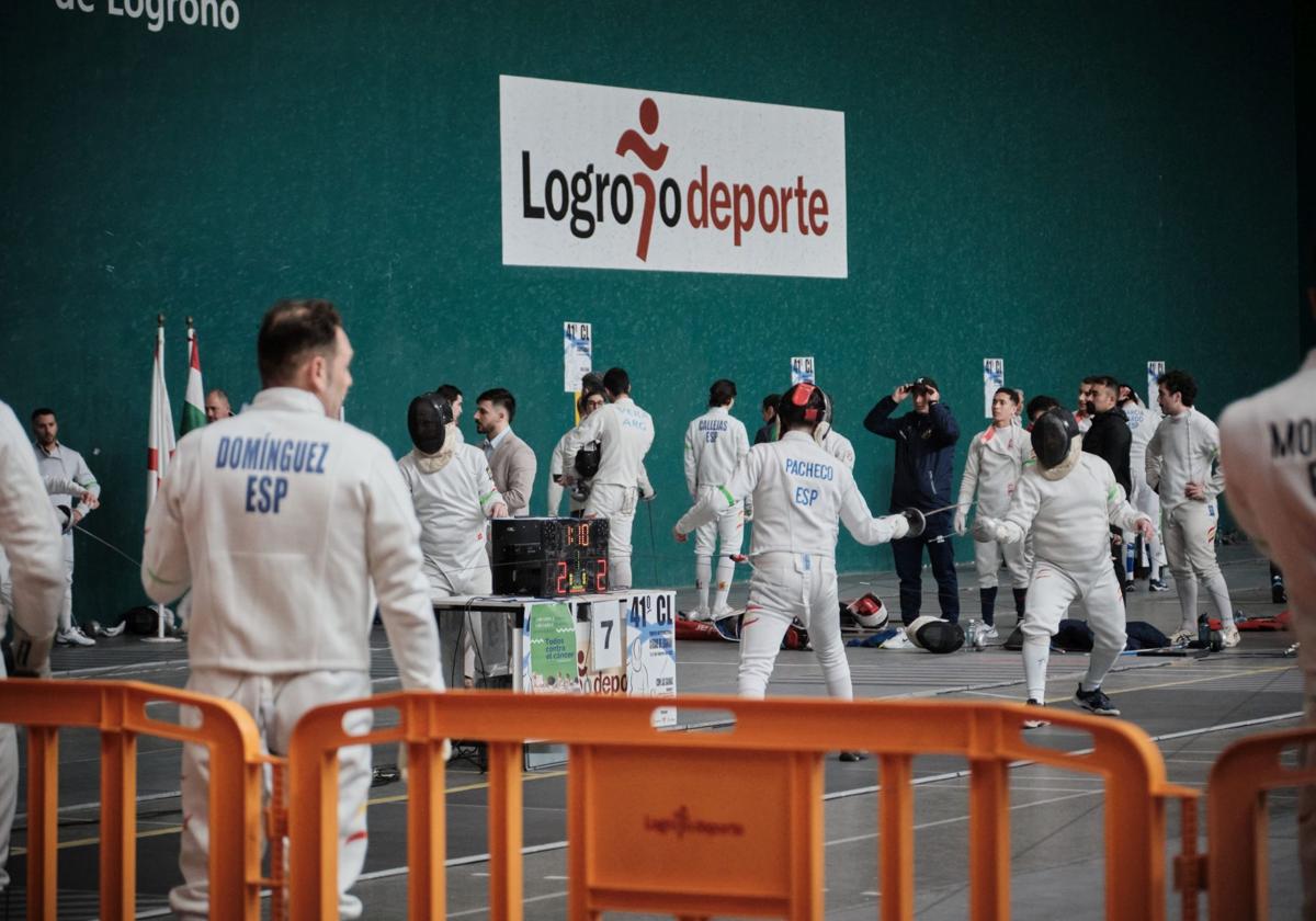 El Torneo Internacional de Esgrima Ciudad de Logroño celebra su edición número 41