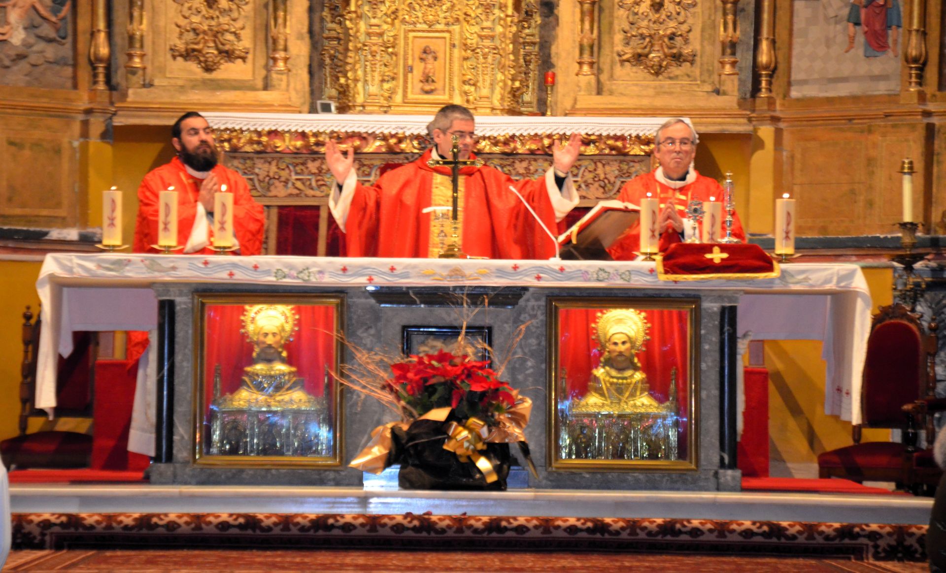 La tradicional bendición de roscos de San Blas