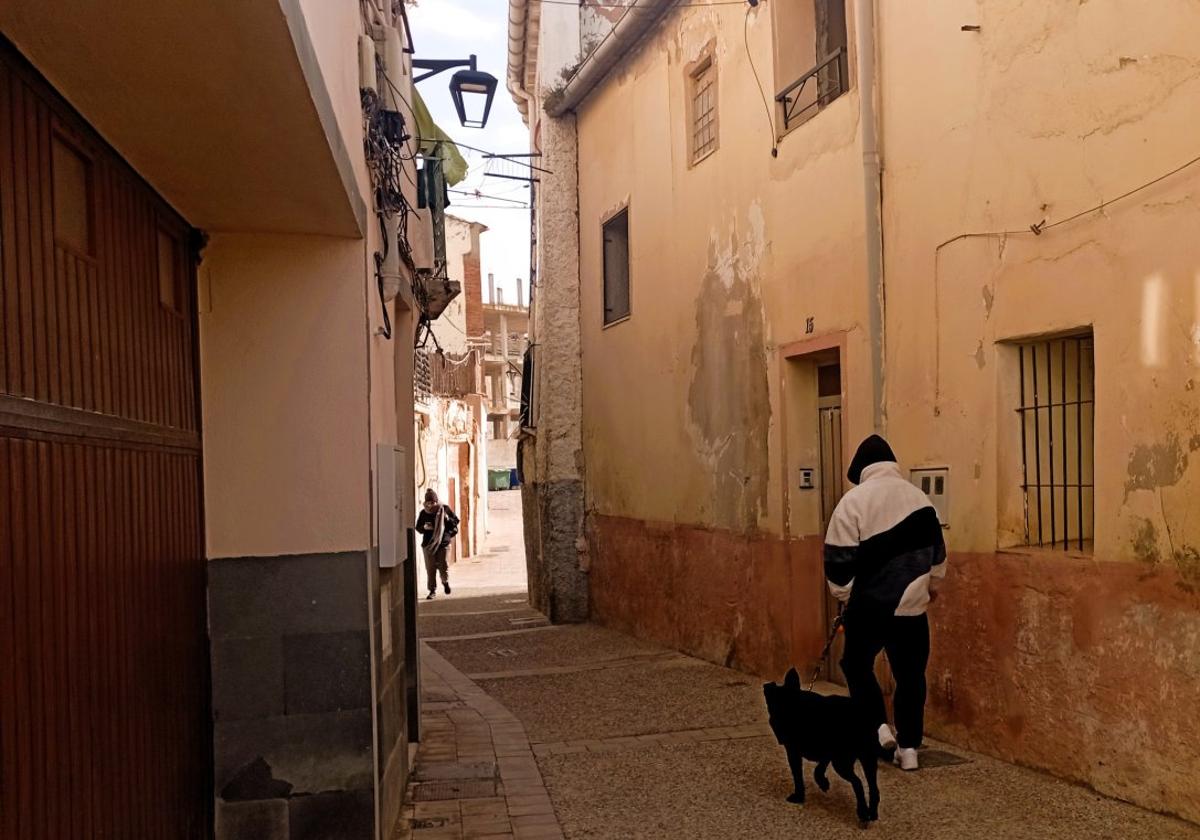 Inmueble situado en el número 15 de Portillo de la Plaza que prevé derribar el Ayuntamiento.