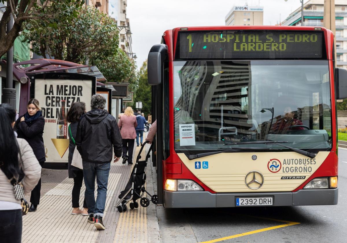 Un nuevo servicio de autobús conectará el barrio Entre Ríos de Lardero con el centro de Logroño