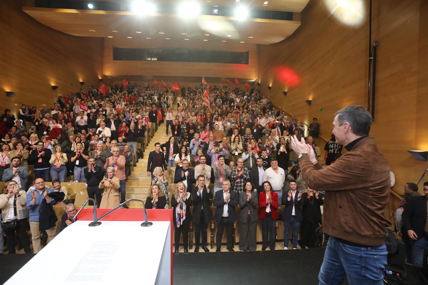 La intervención de Pedro Sánchez en el Congreso Regional del PSOE riojano, en imágenes