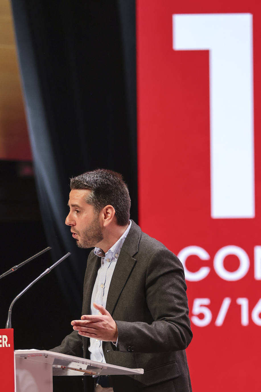 La proclamación de García al frente del PSOE riojano, en imágenes