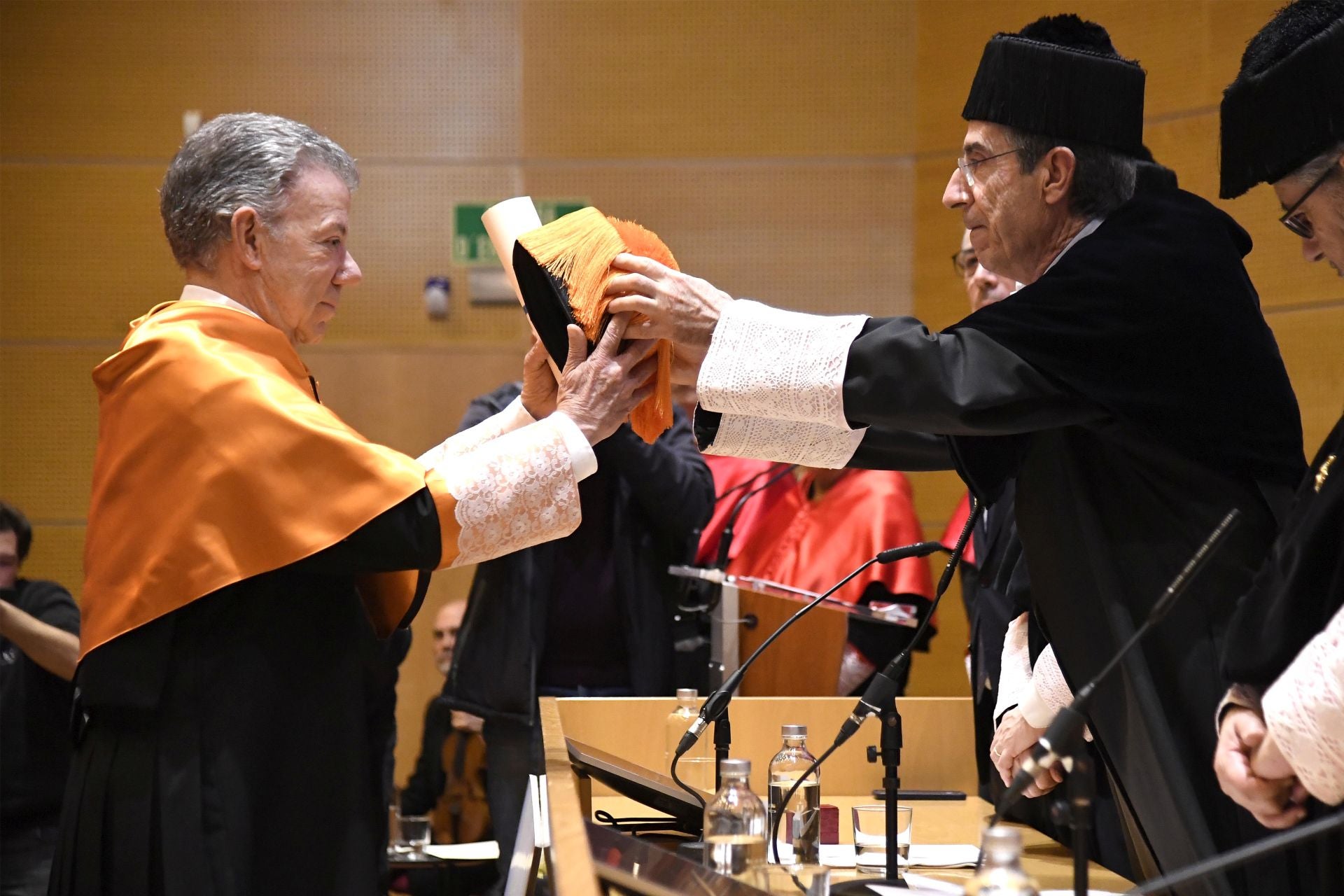 Juan Manuel Santos, investido primer doctor &#039;honoris causa&#039; conjunto de Campus Iberus