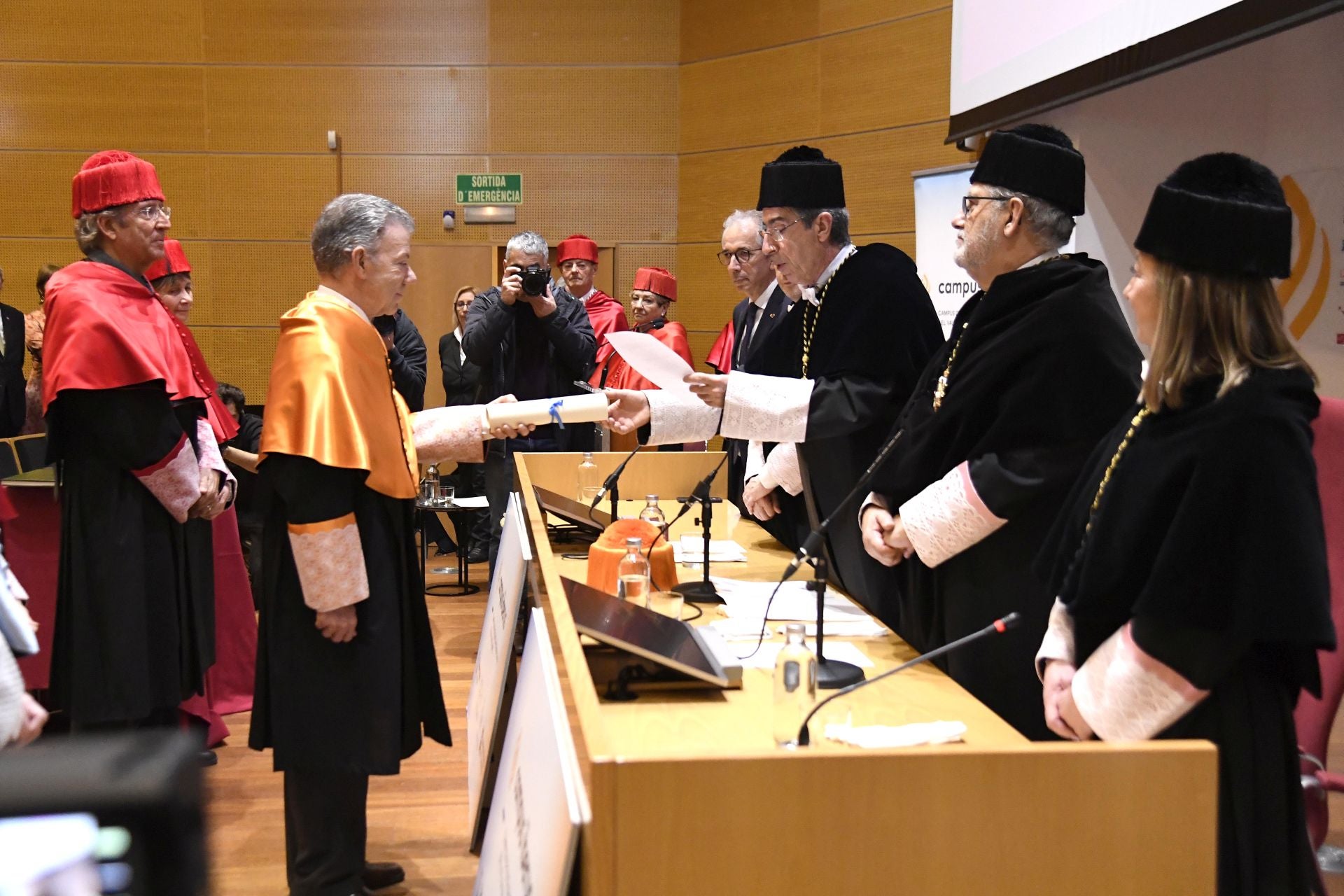 Juan Manuel Santos, investido primer doctor &#039;honoris causa&#039; conjunto de Campus Iberus