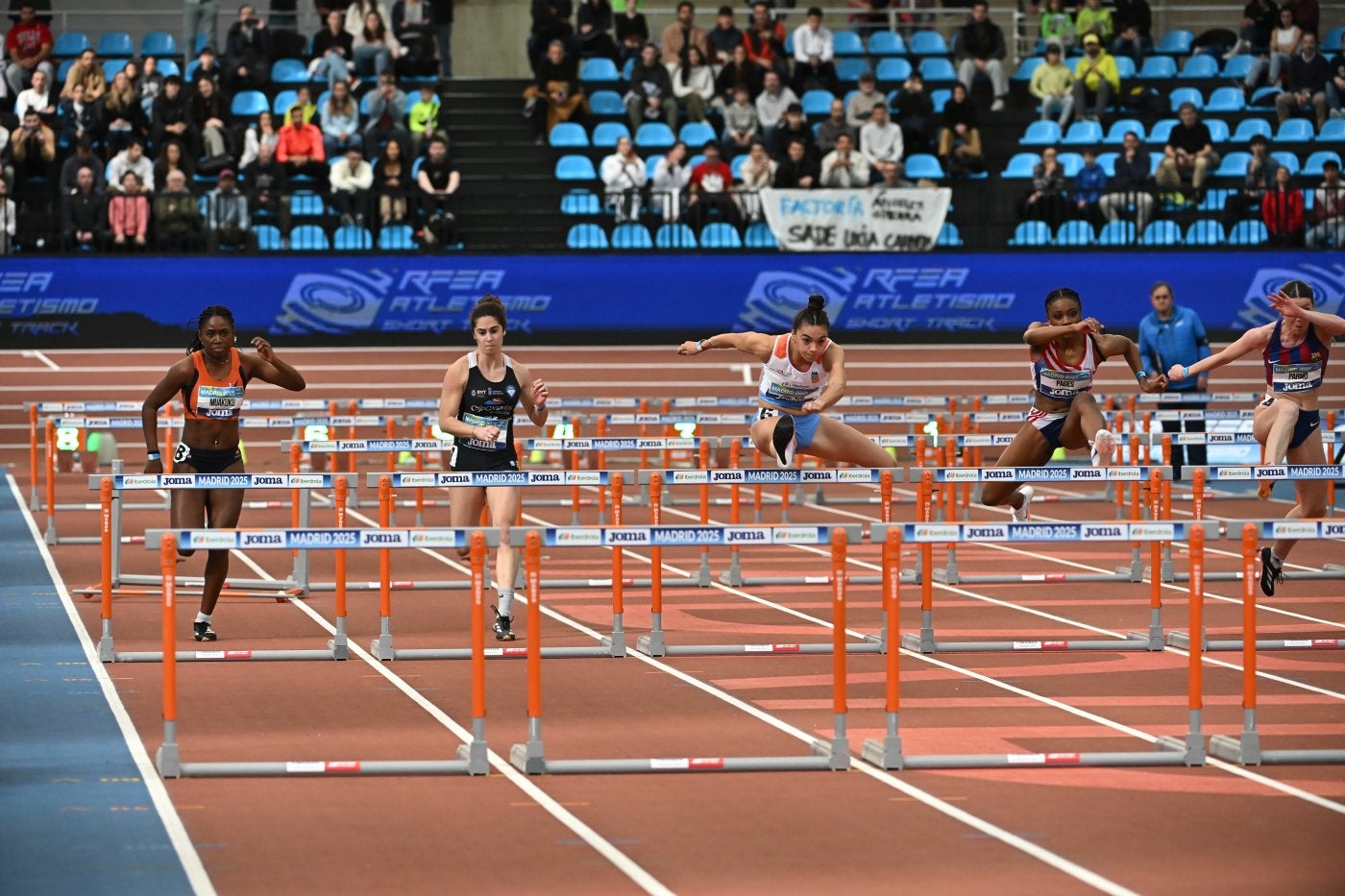 Elba Parmo, a la derecha de la imagen, con la indumentaria blaugrana, en la semifinal en la que cayó.