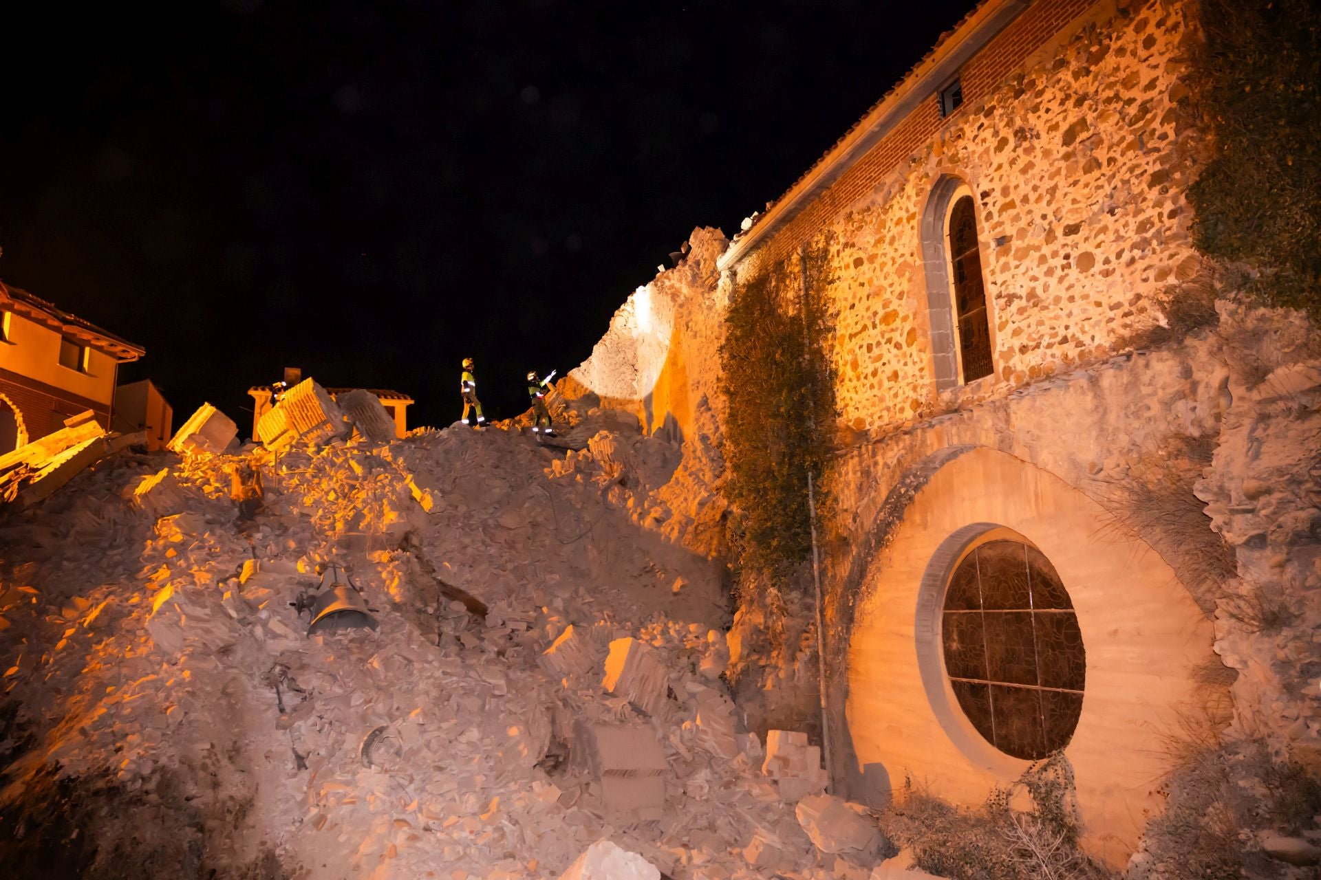 Viguera lamenta la caída de la torre de su iglesia