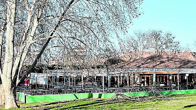 Imagen después - La cerveza, a salvo de la riada