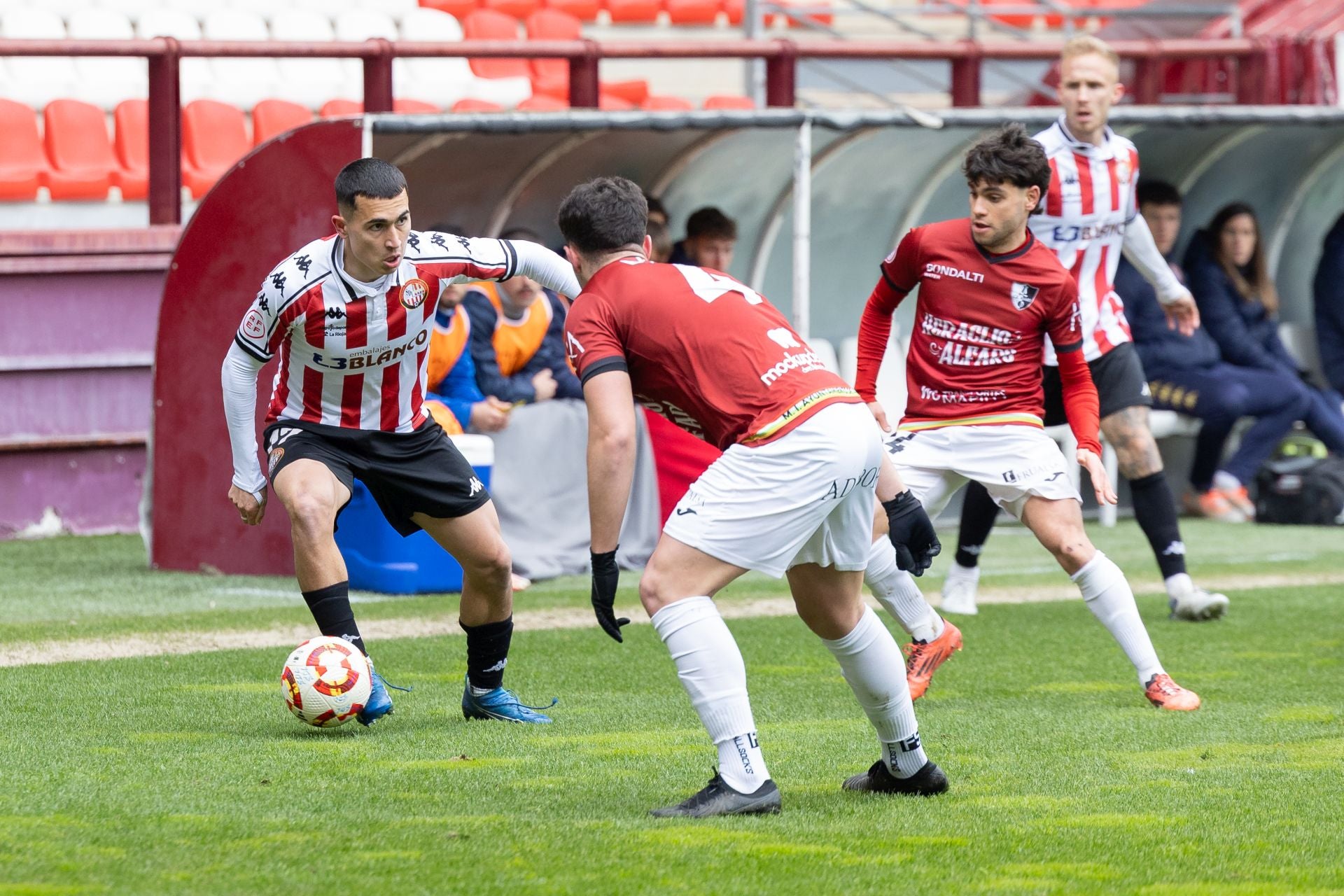 Las imágenes del SD Logroñés-Alfaro