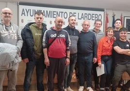 Los miembros de la junta provisional de la nueva asociación.