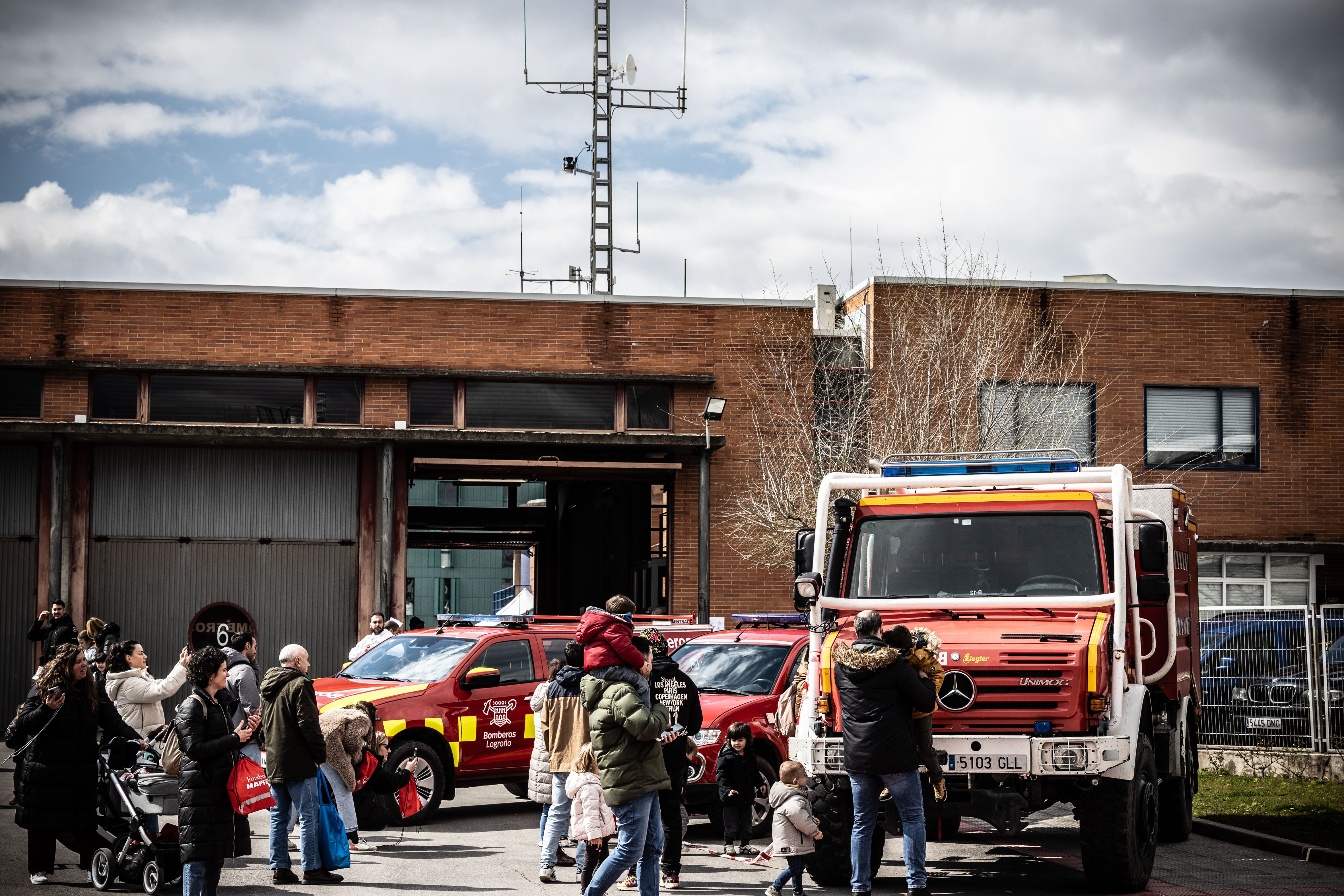 Los Bomberos de Logroño celebran su patrón con una fiesta infantil