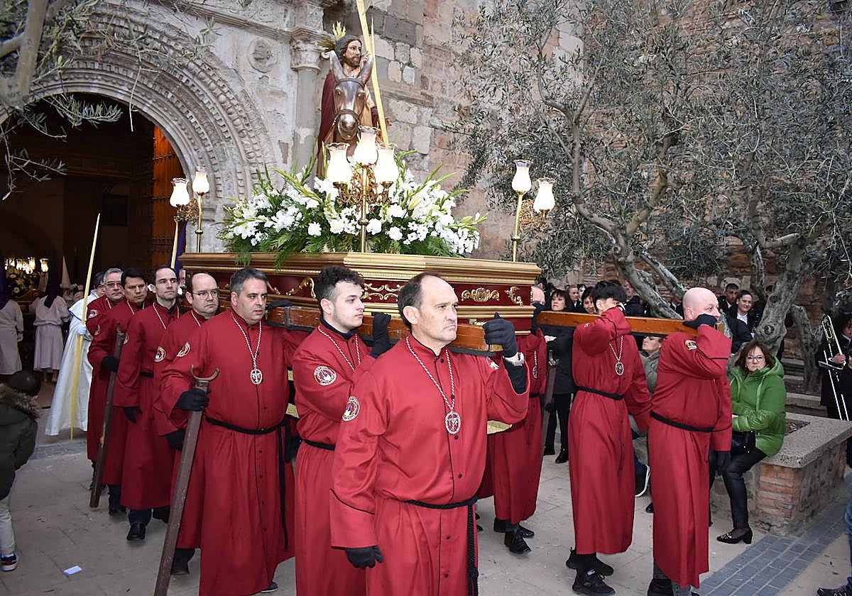 La procesión del IV centenario del Santísimo Sacramento en Autol, en imágenes