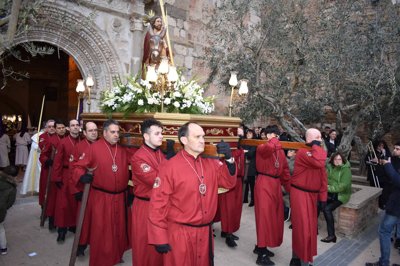 La procesión del IV centenario del Santísimo Sacramento en Autol, en imágenes
