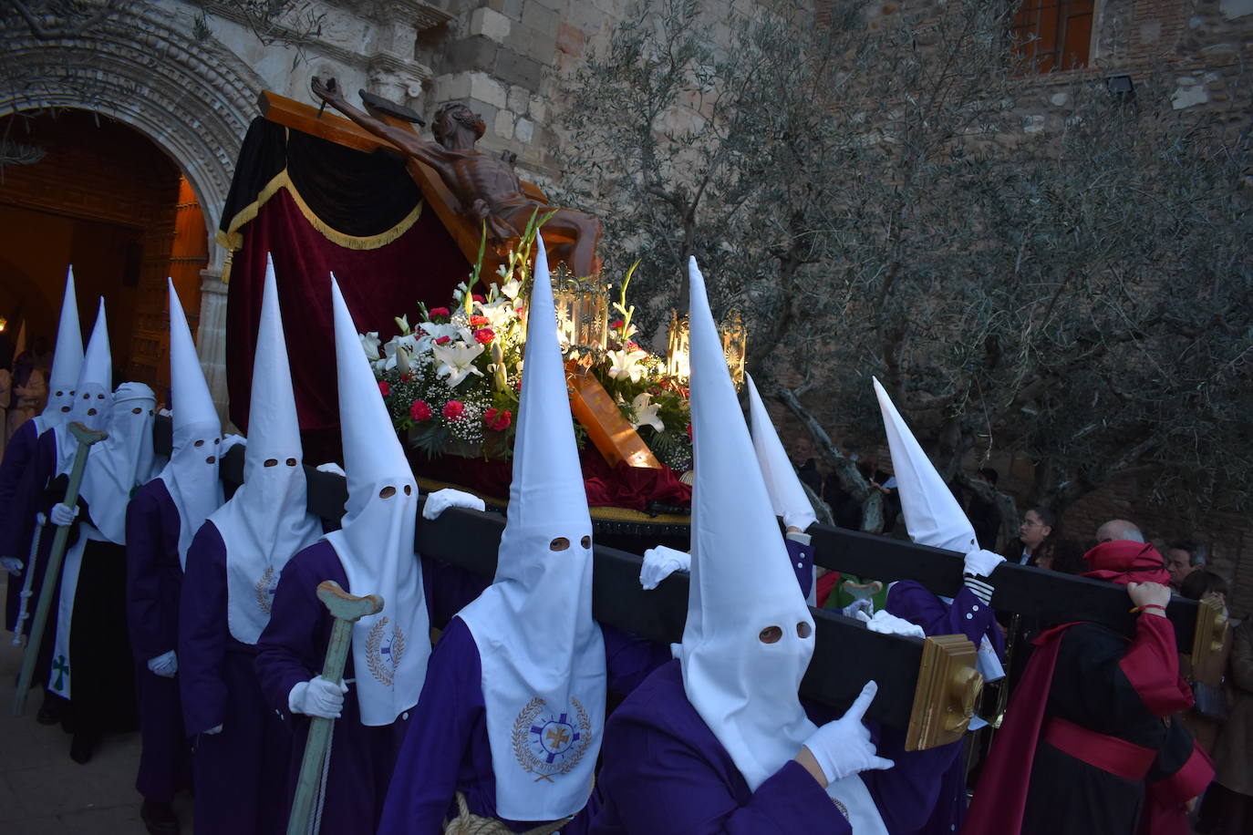 La procesión del IV centenario del Santísimo Sacramento en Autol, en imágenes