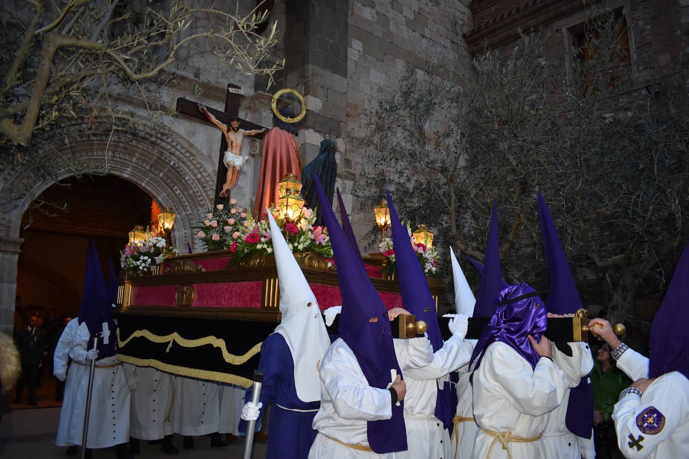 La procesión del IV centenario del Santísimo Sacramento en Autol, en imágenes