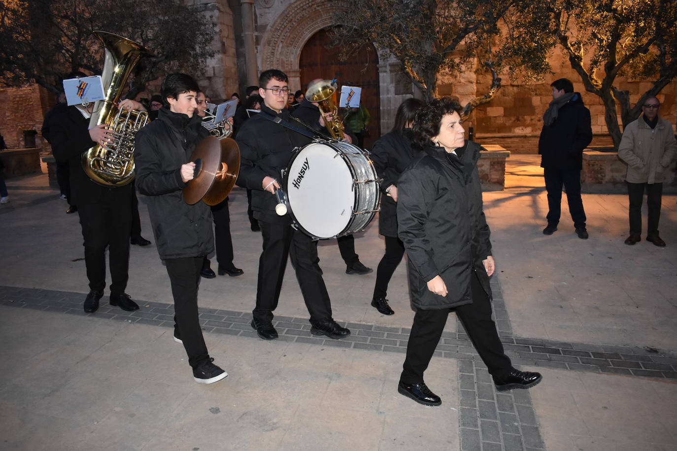 La procesión del IV centenario del Santísimo Sacramento en Autol, en imágenes