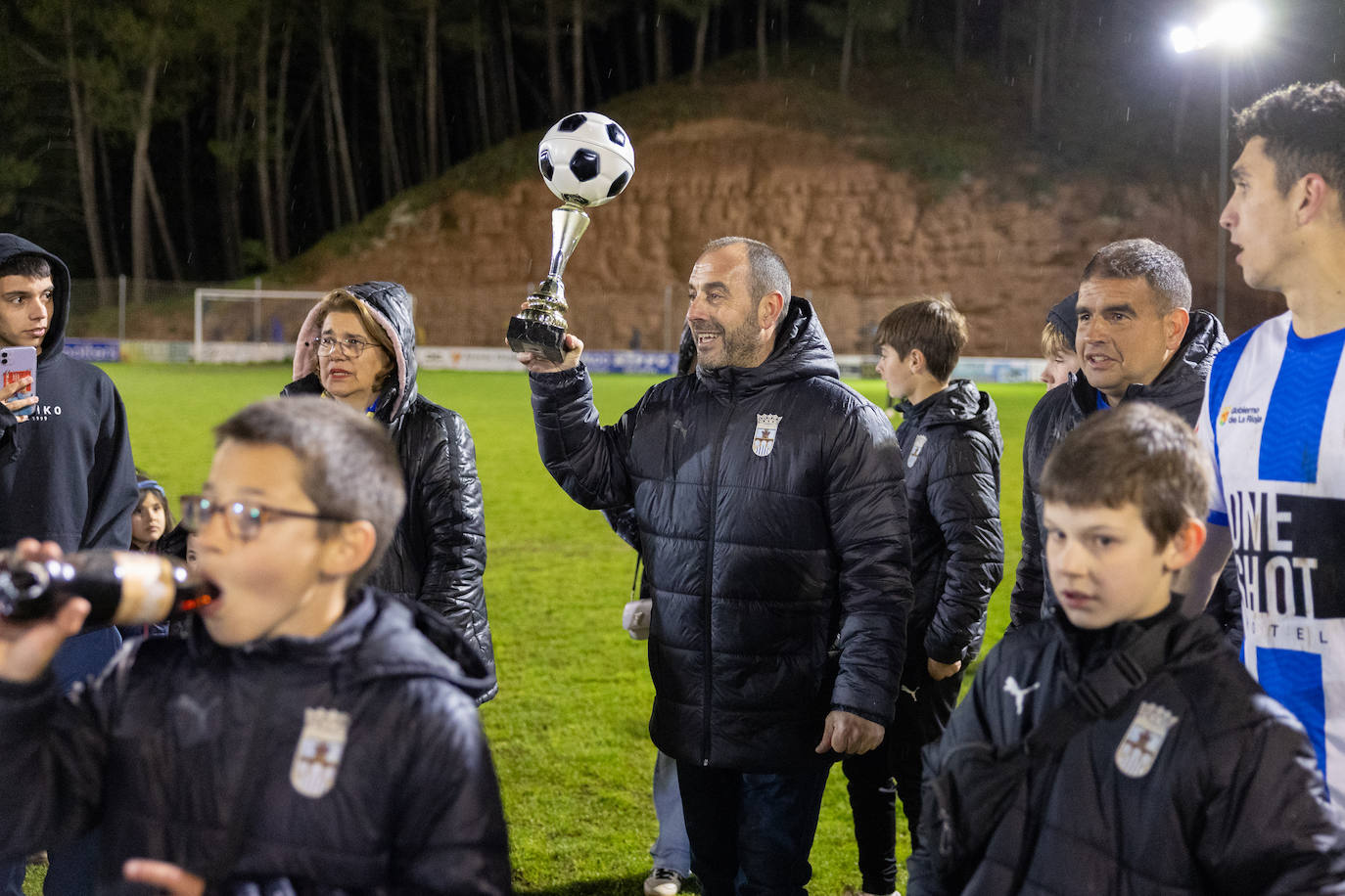 Las imágenes de la celebración del Náxara tras su vuelta a Segunda Federación