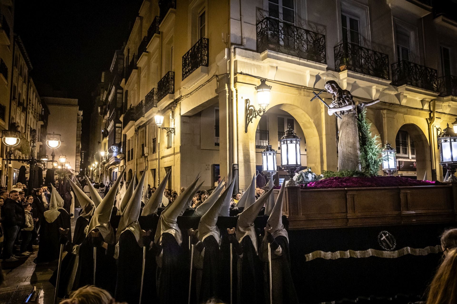 Imágenes del Silencio y dolor de María Magdalena