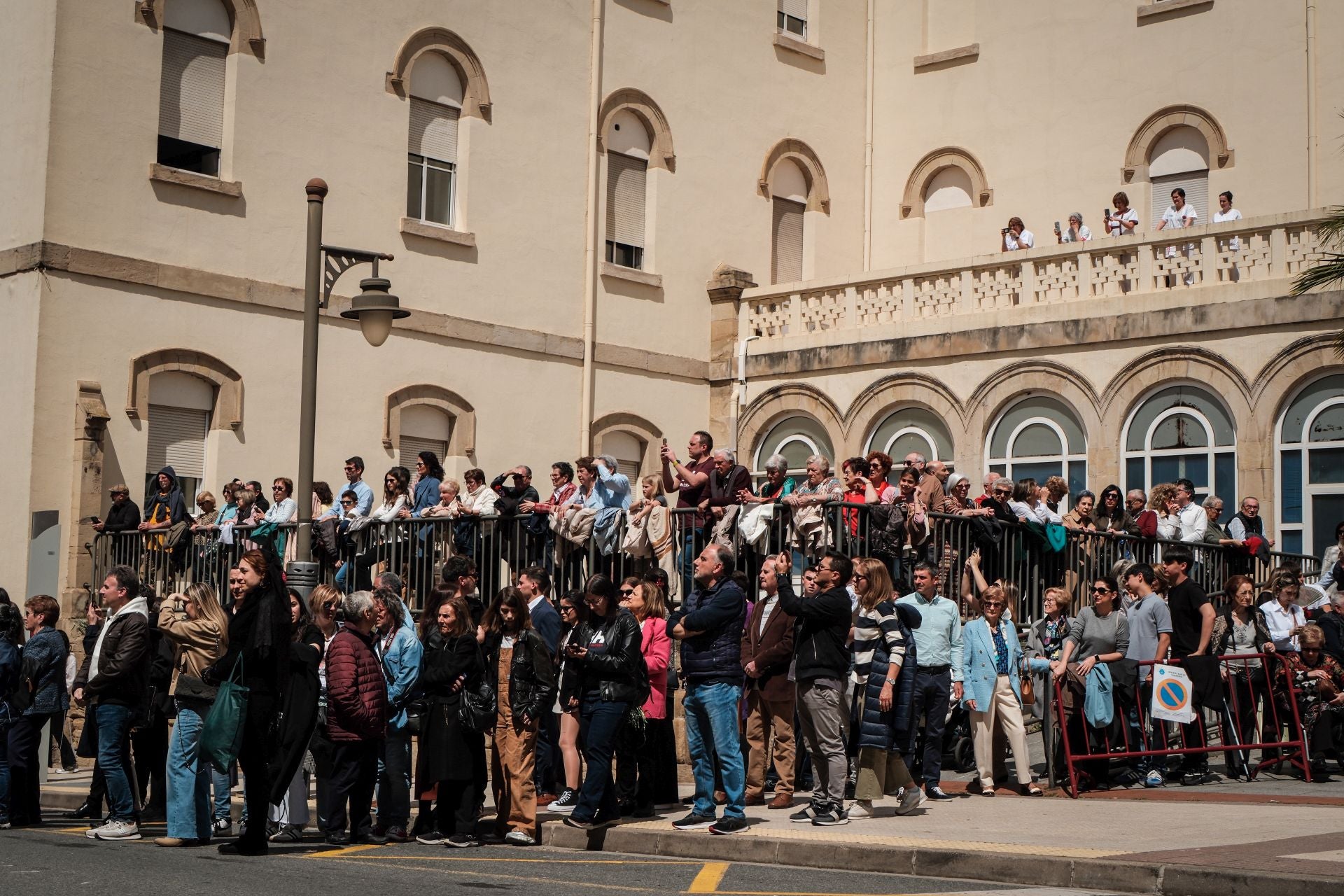 El traslado del Cristo de las Ánimas, en imágenes