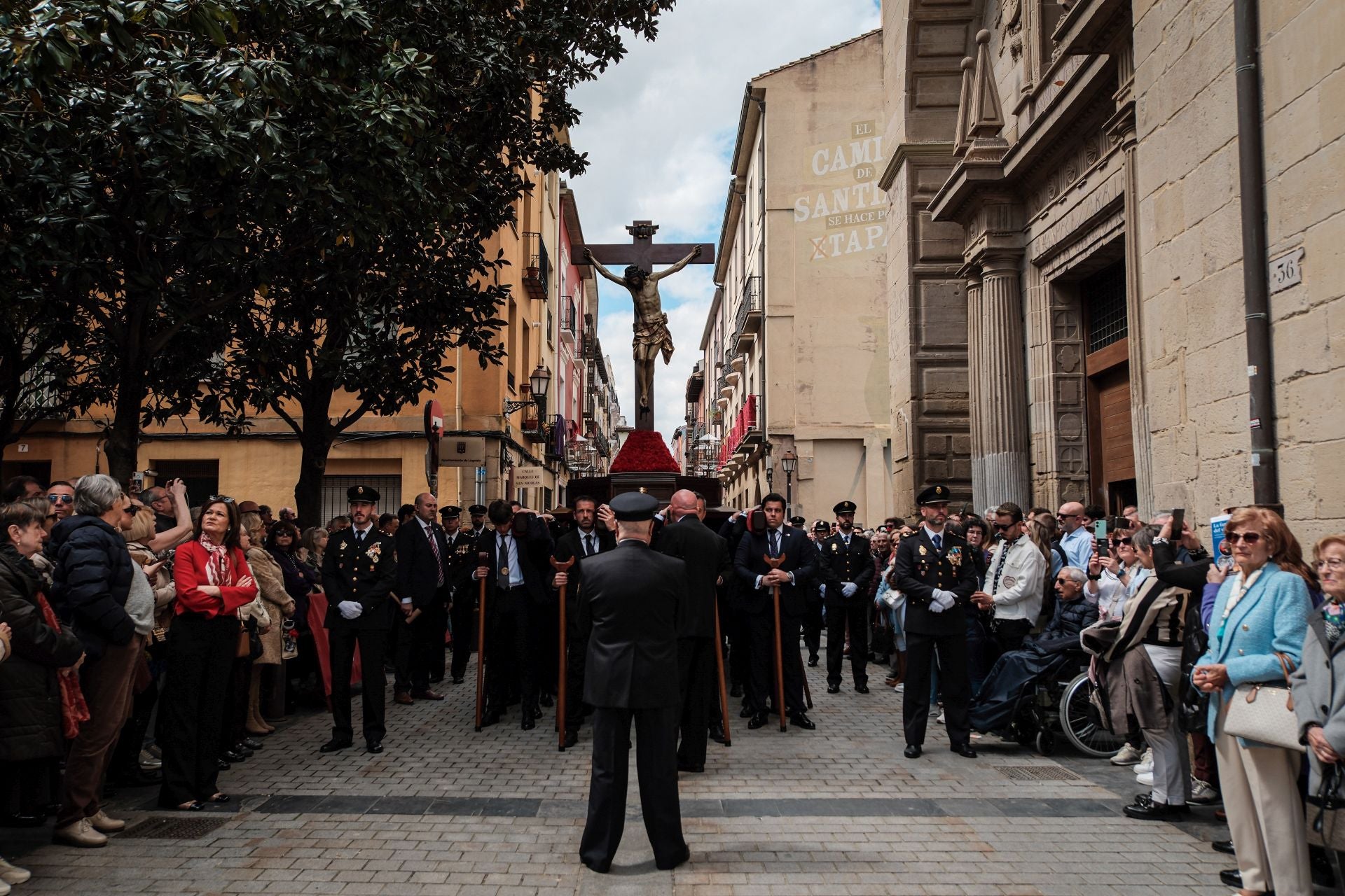 El traslado del Cristo de las Ánimas, en imágenes