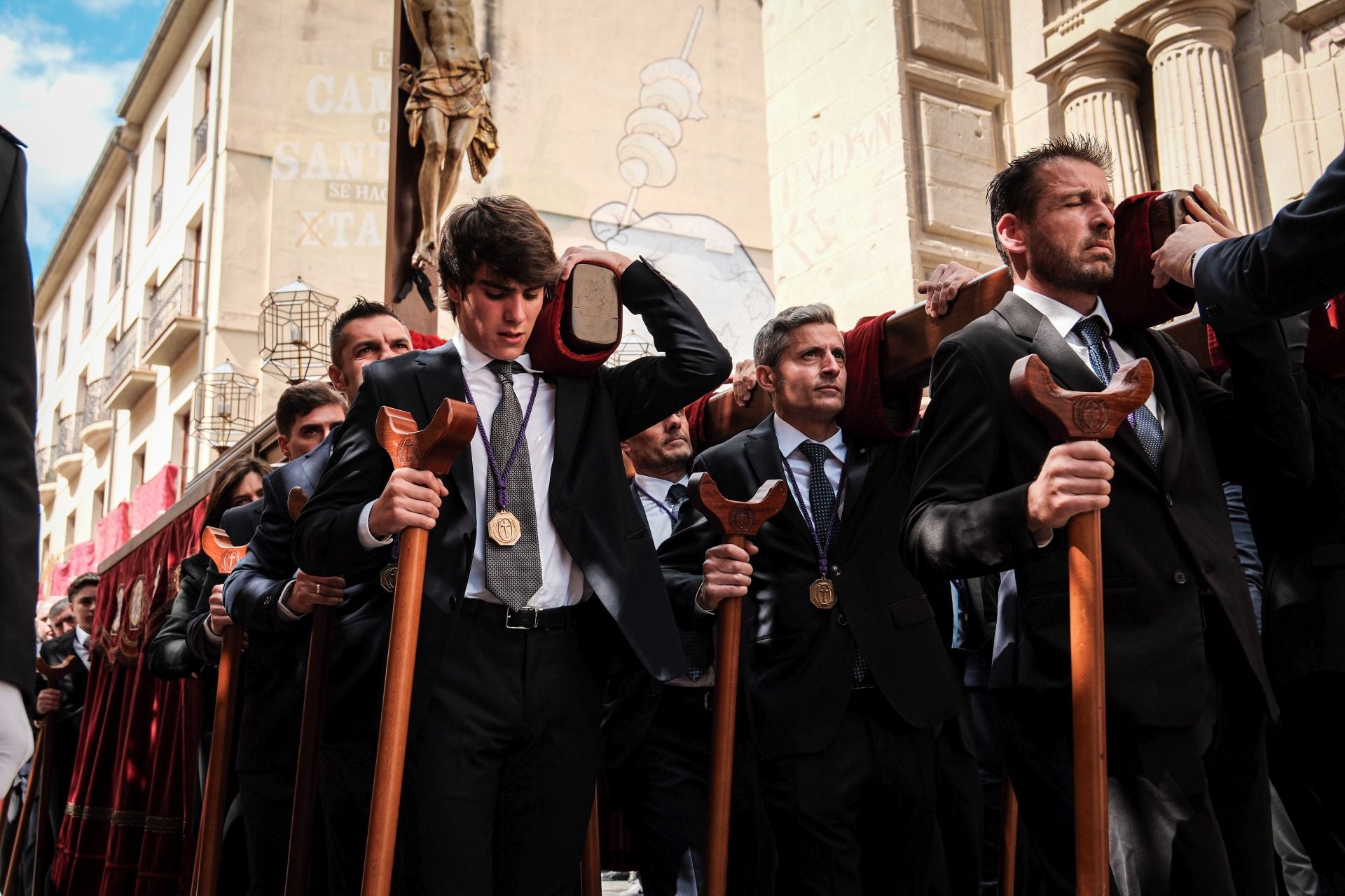 El traslado del Cristo de las Ánimas, en imágenes