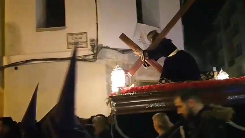 Vídeo | El Nazareno antiguo volvió a la procesión que no puedo completarse