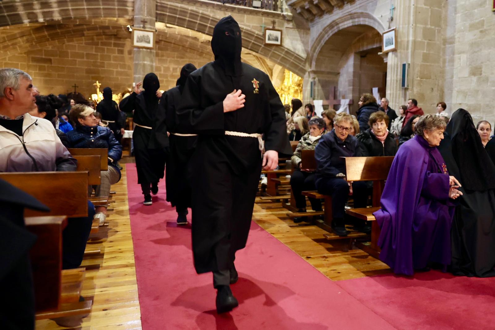Cofrades de negro: un siglo después, en Los Picaos