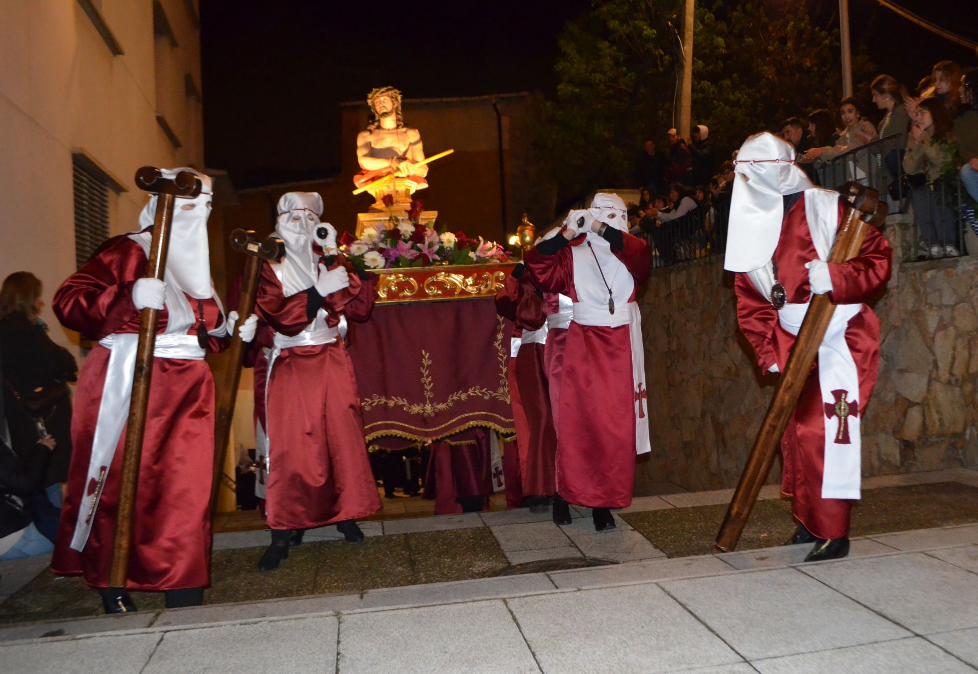 La procesión del Santo Entierro de Calahorra, en imágenes