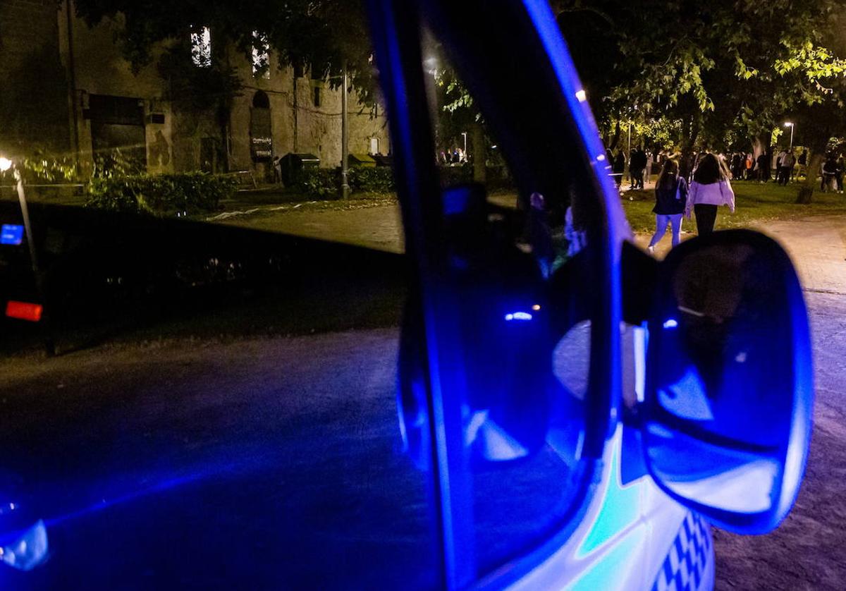 La Policía Local interpuso 106 denuncias durante la Semana Santa: 60 de ellas por orinar en la calle
