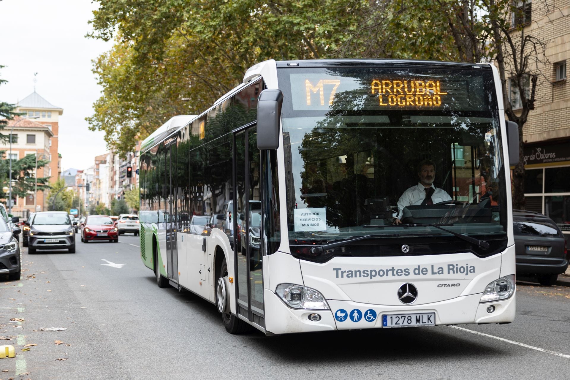 Imagen de archivo de un metropolitano en Logroño.
