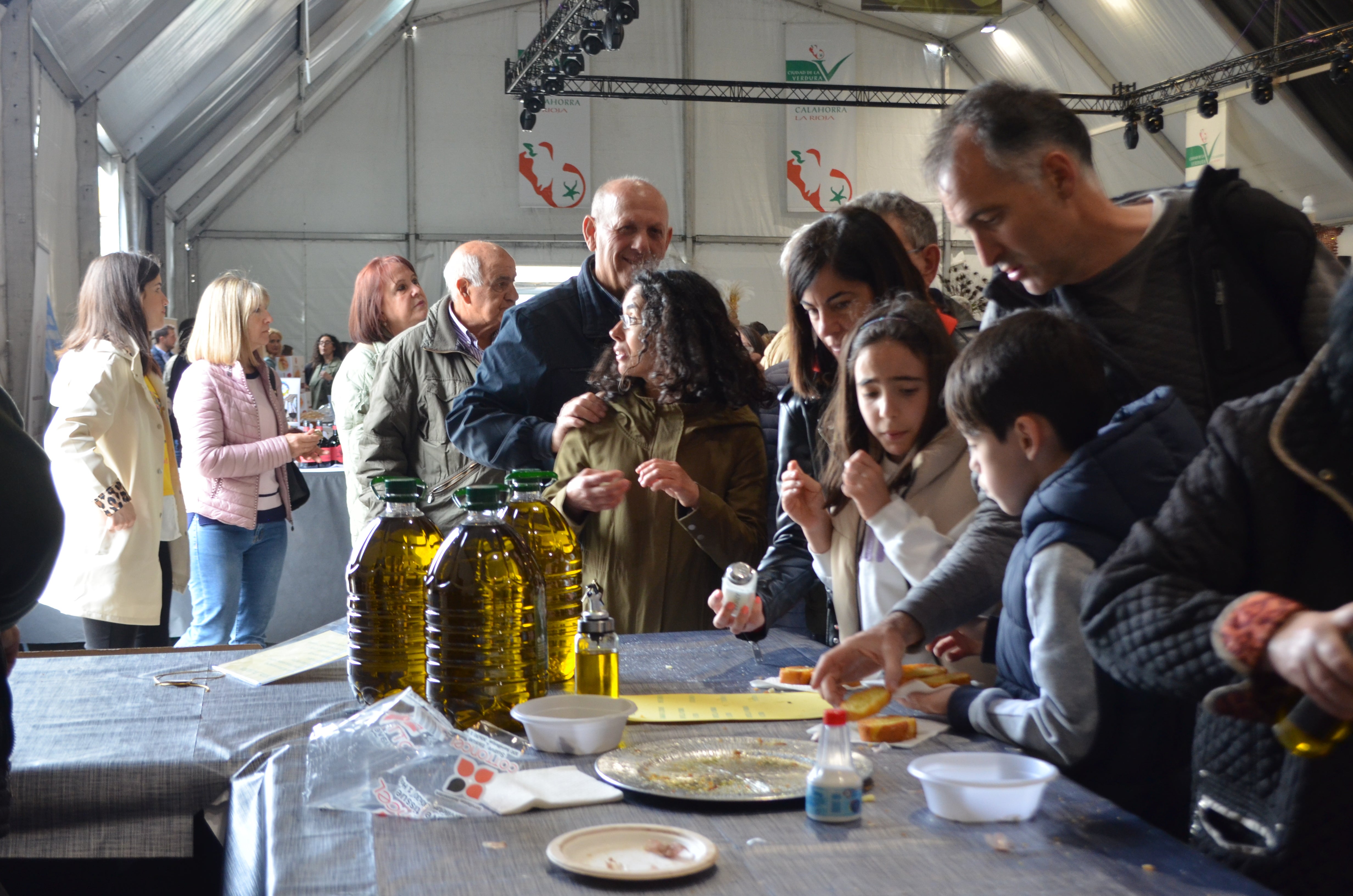La mejor cara de las Jornadas Gastronómicas de la Verdura en la carpa del Silo