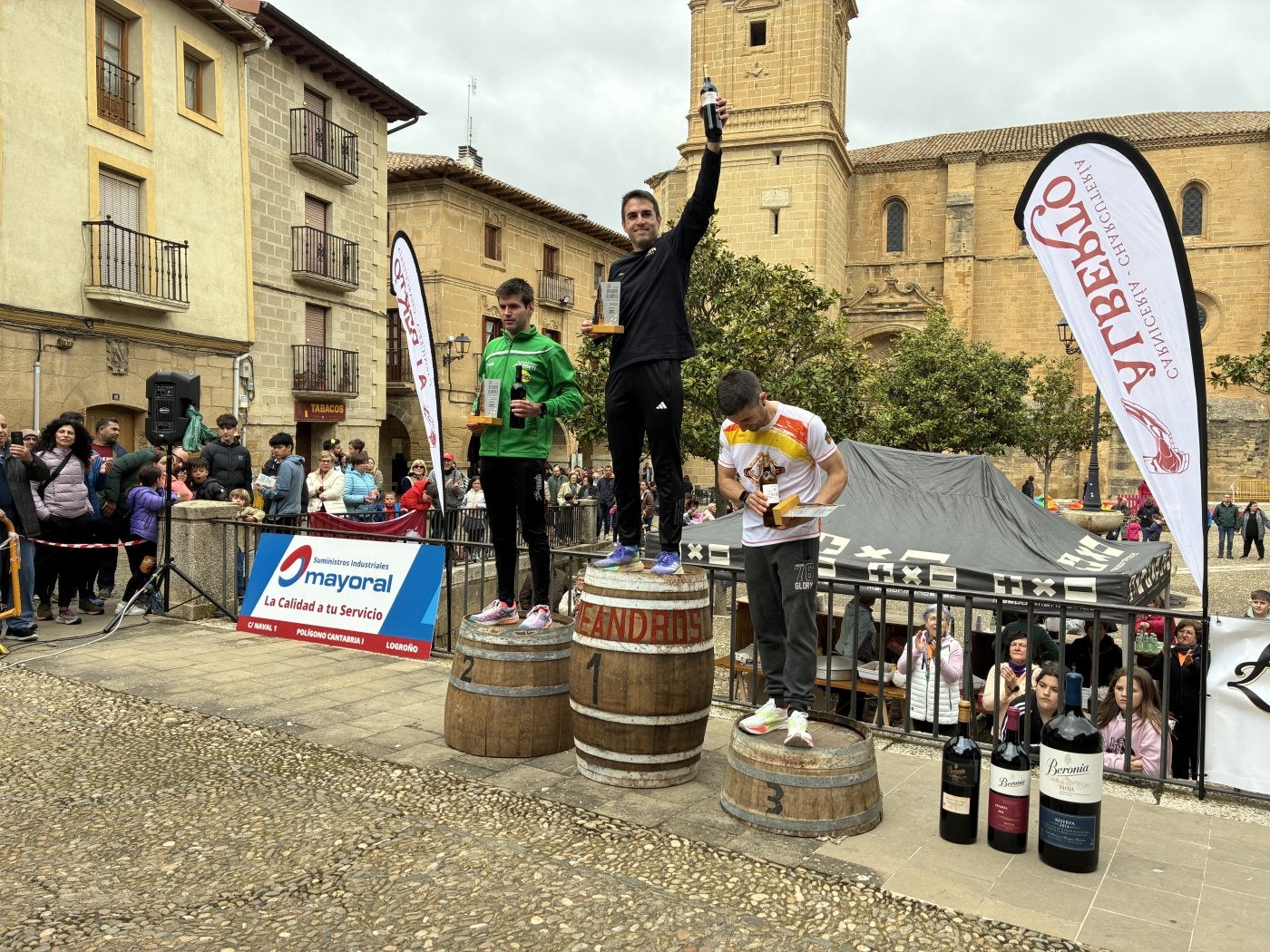 Podio masculino de la carrera de 13 kilómetros.