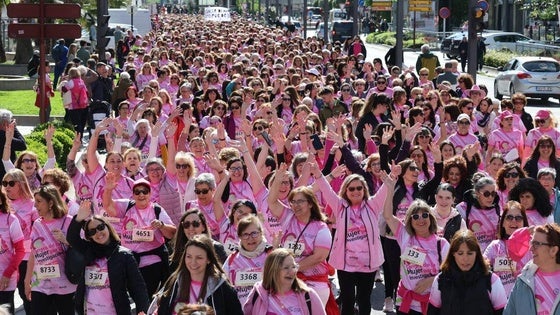 11.000 mujeres se han dado cita en la Carrera de la Mujer.