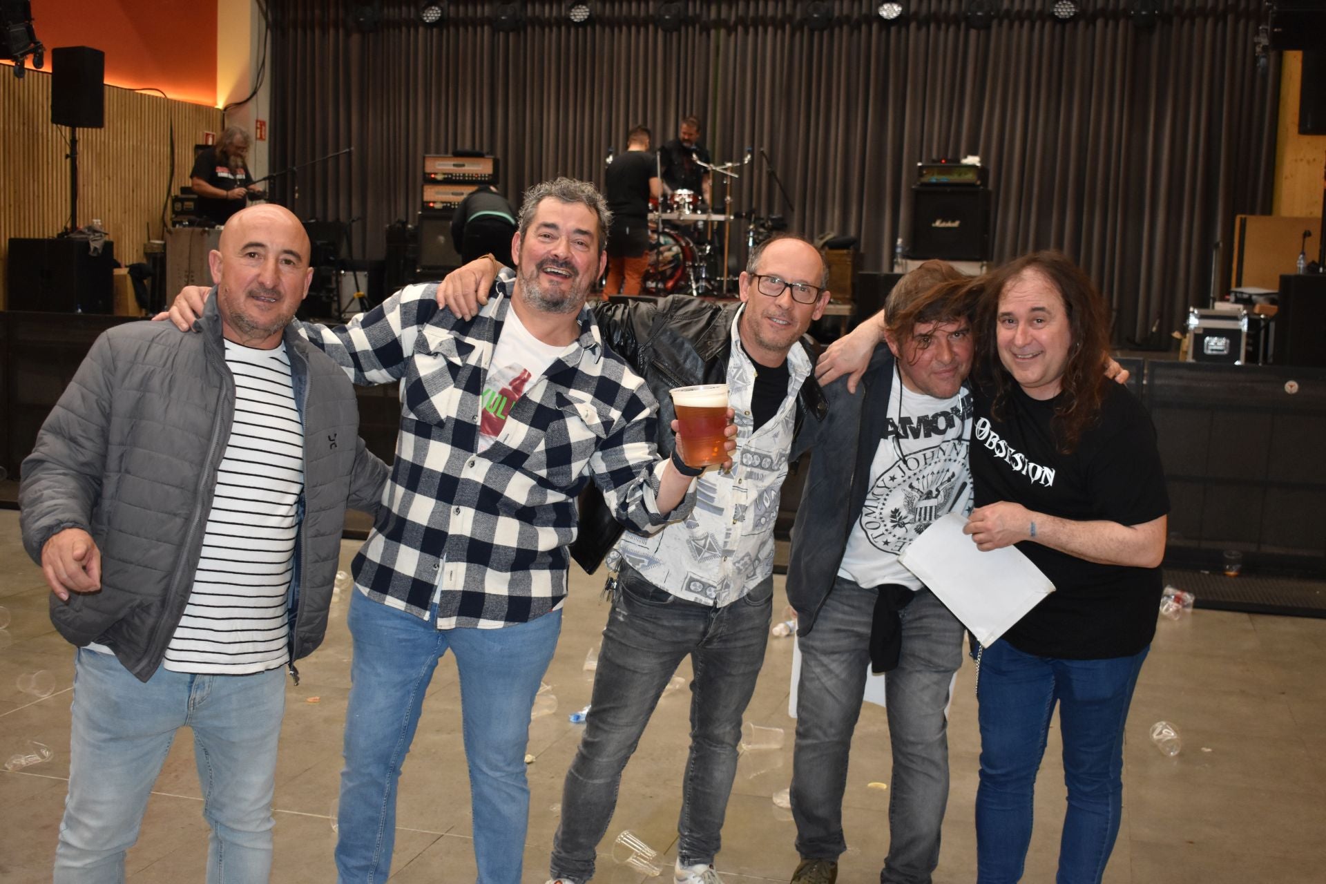 El concierto de Obús y Barón Rojo en la sala Entreviñas