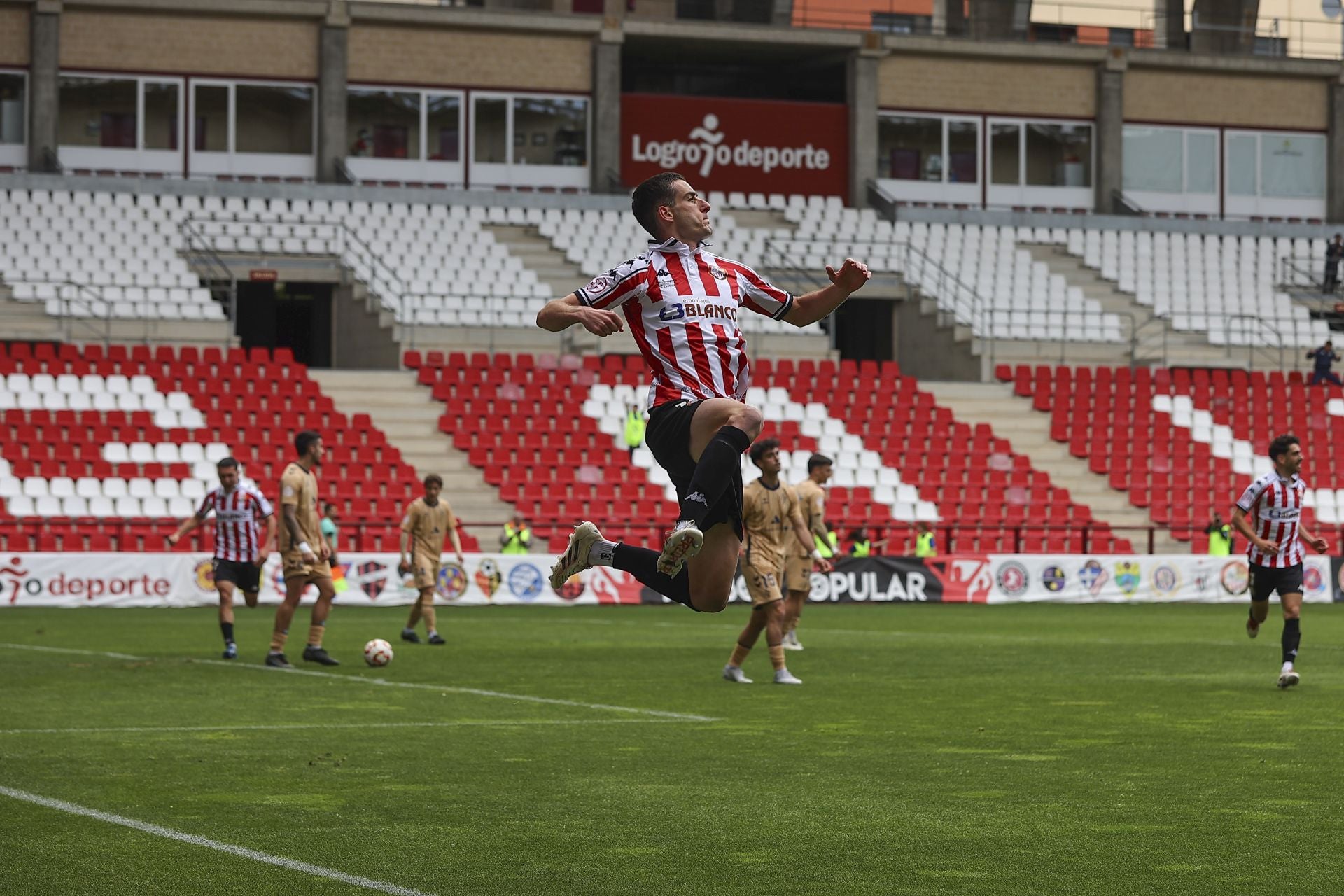 Alegría en la SDL por la victoria ante el Eibar