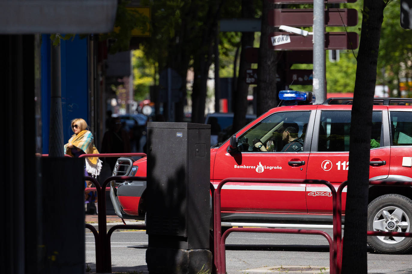 Tiendas cerradas, trabajadores a la espera... los efectos del apagón en Logroño