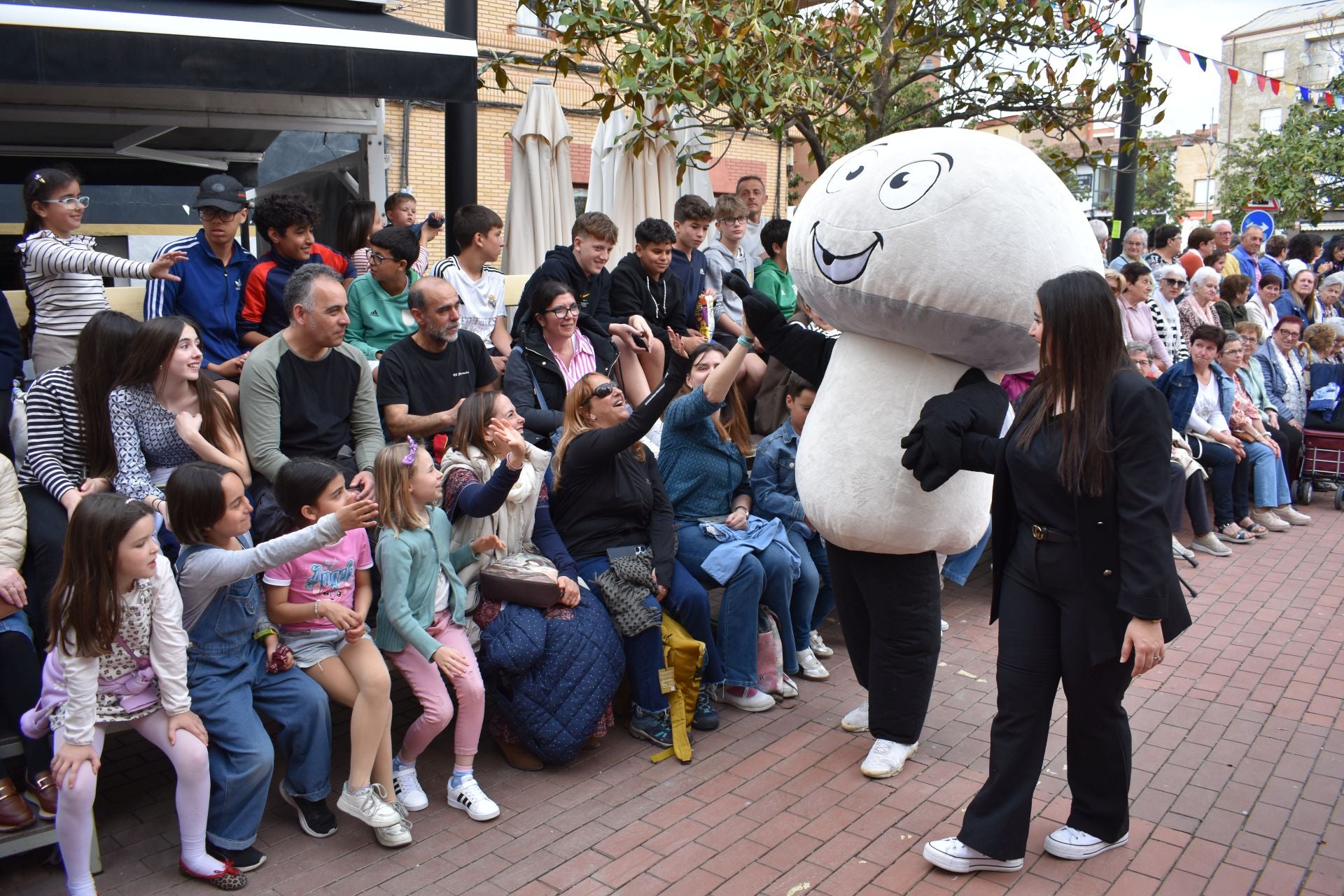 Los hermanos Echapresto, embajadores del champiñón en Pradejón