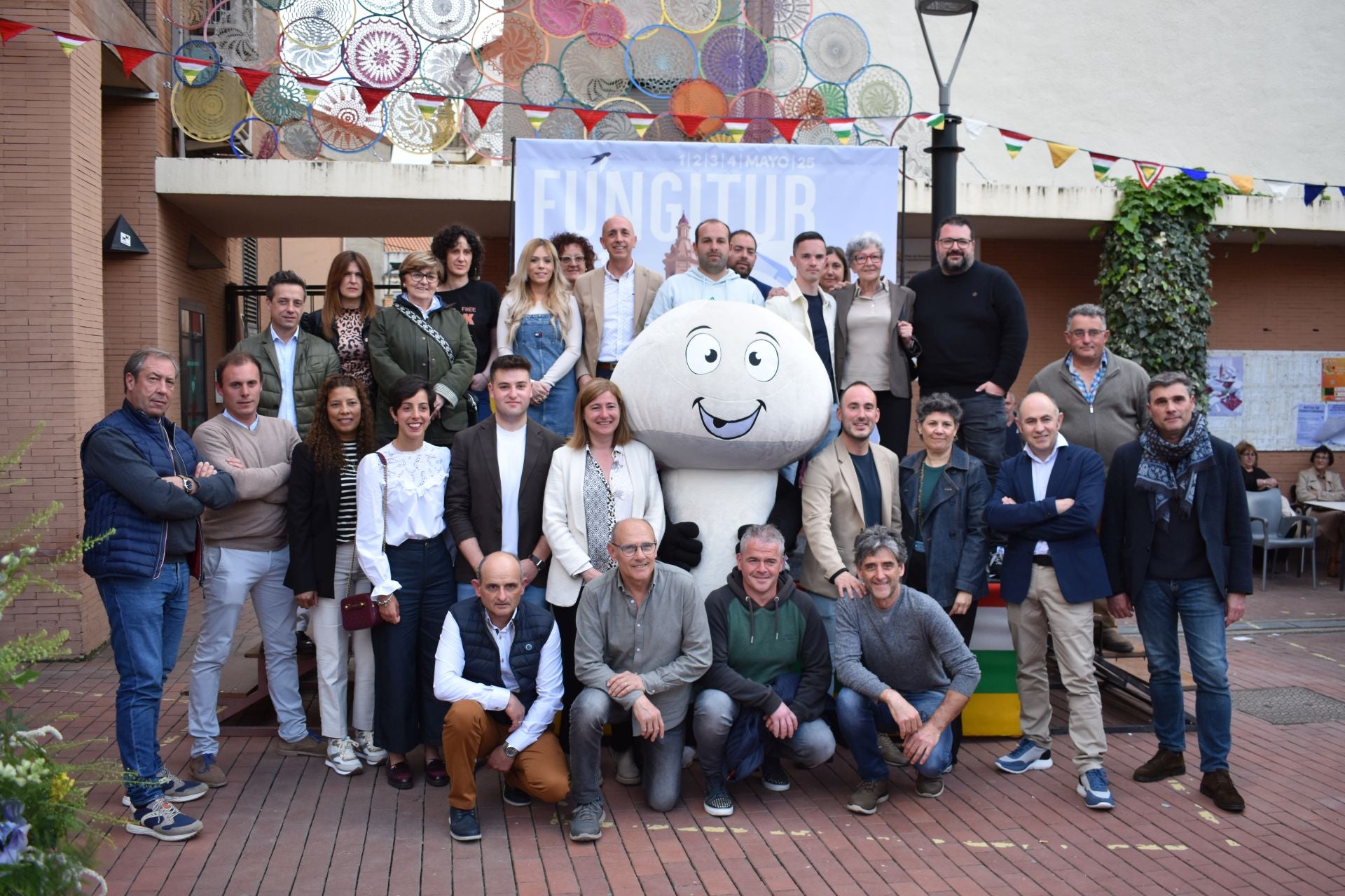 Los hermanos Echapresto, embajadores del champiñón en Pradejón