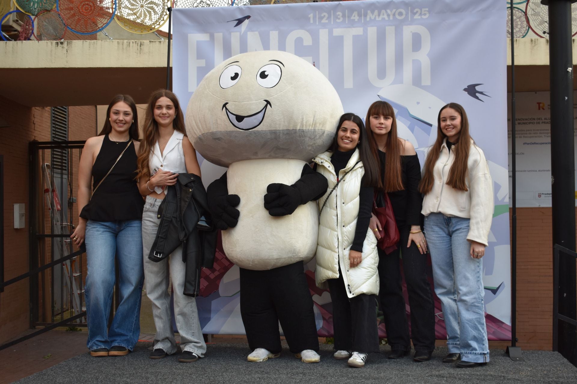 Los hermanos Echapresto, embajadores del champiñón en Pradejón