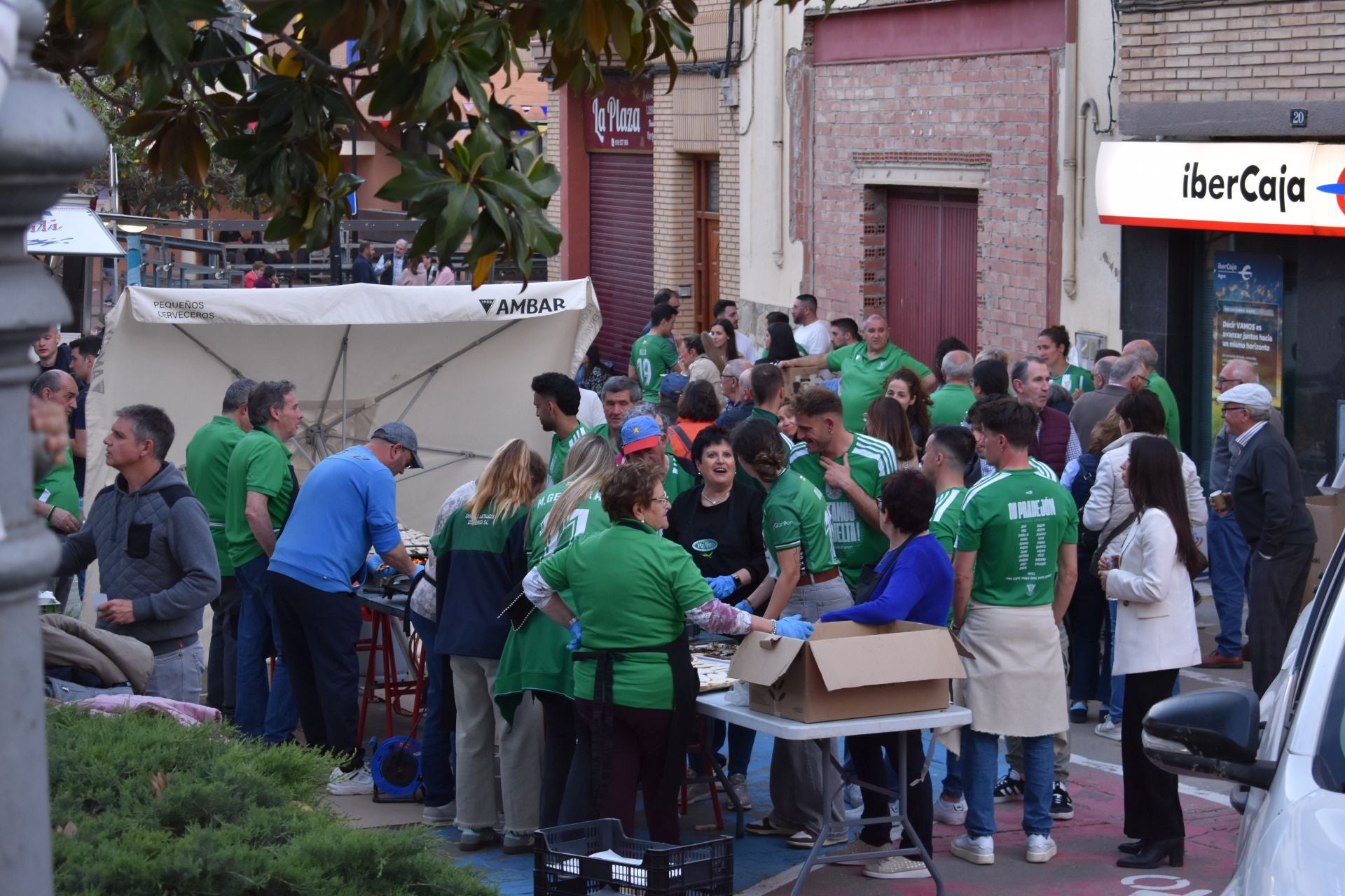 Los hermanos Echapresto, embajadores del champiñón en Pradejón