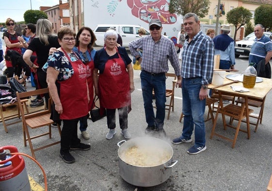 La Asociación de Mayores hizo la mejor caldereta de champiñón.