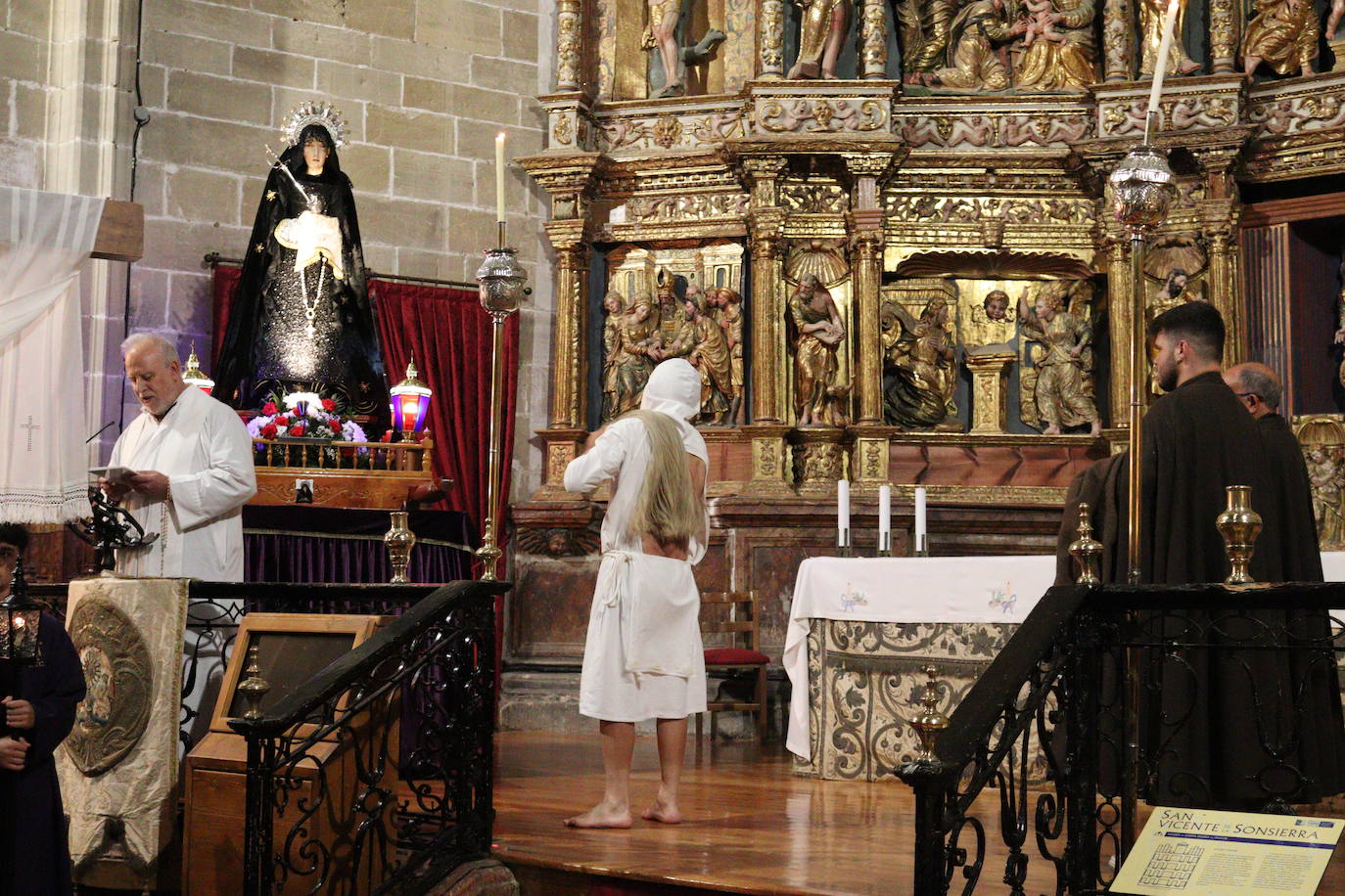 Las imágenes de la celebración de la Exaltación de la Santa Cruz
