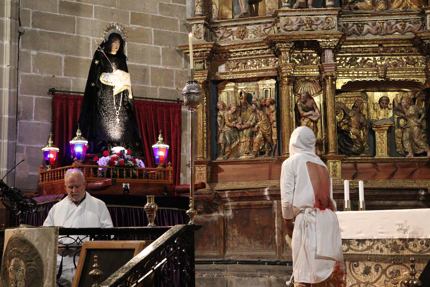 Las imágenes de la celebración de la Exaltación de la Santa Cruz