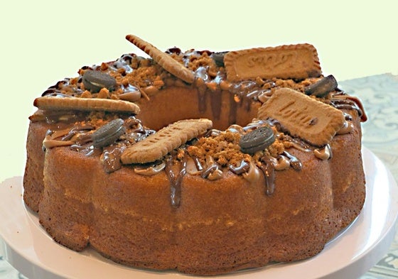 Una torta de plátano y queso.